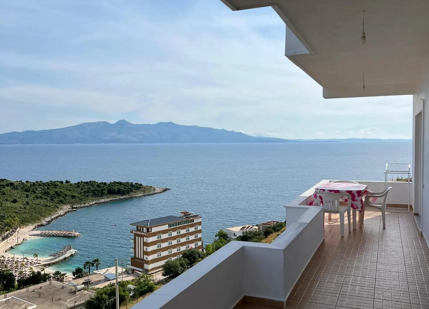 Natasha'S Apartments Sarande