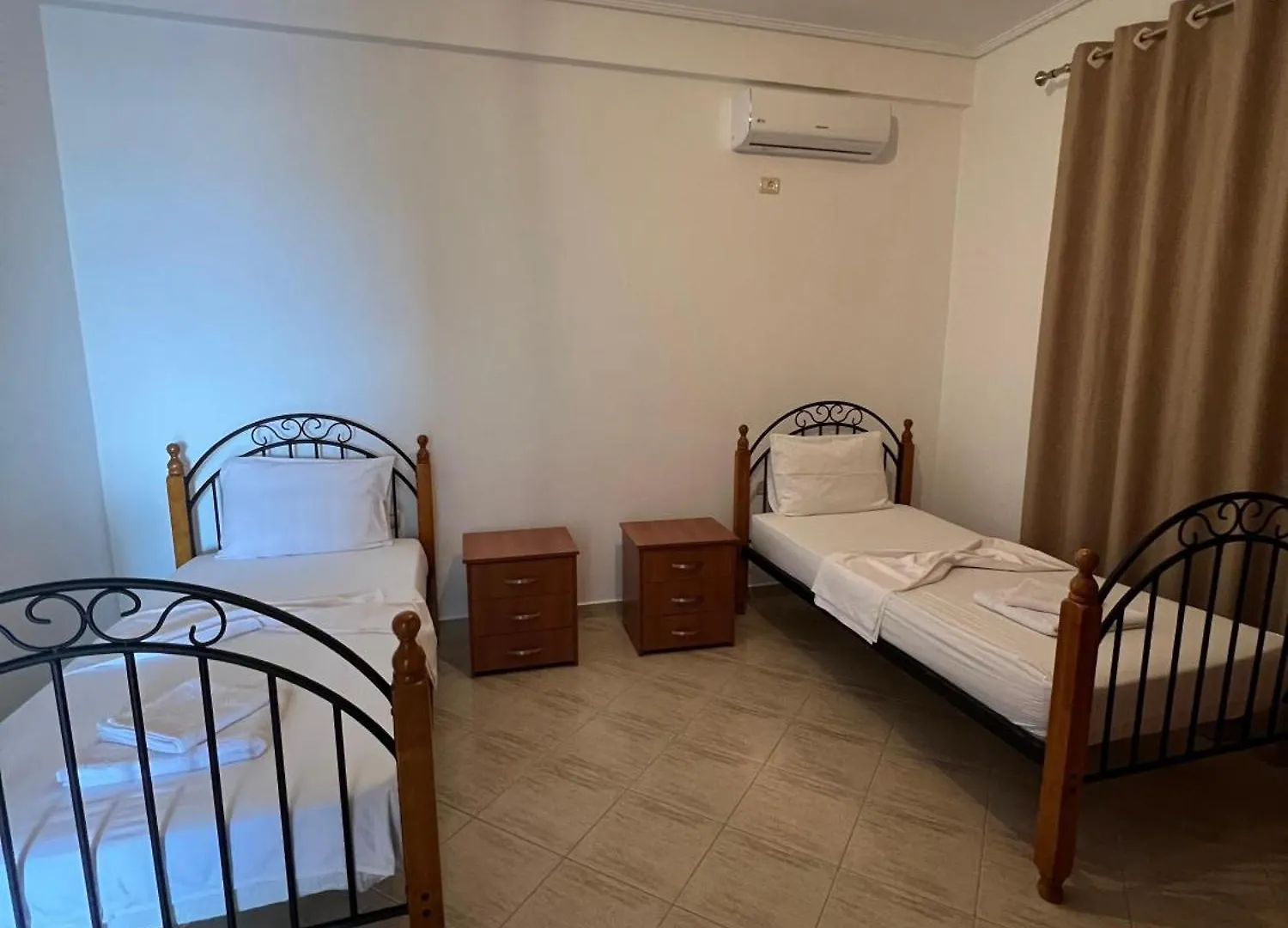 Natasha'S Apartments Sarande