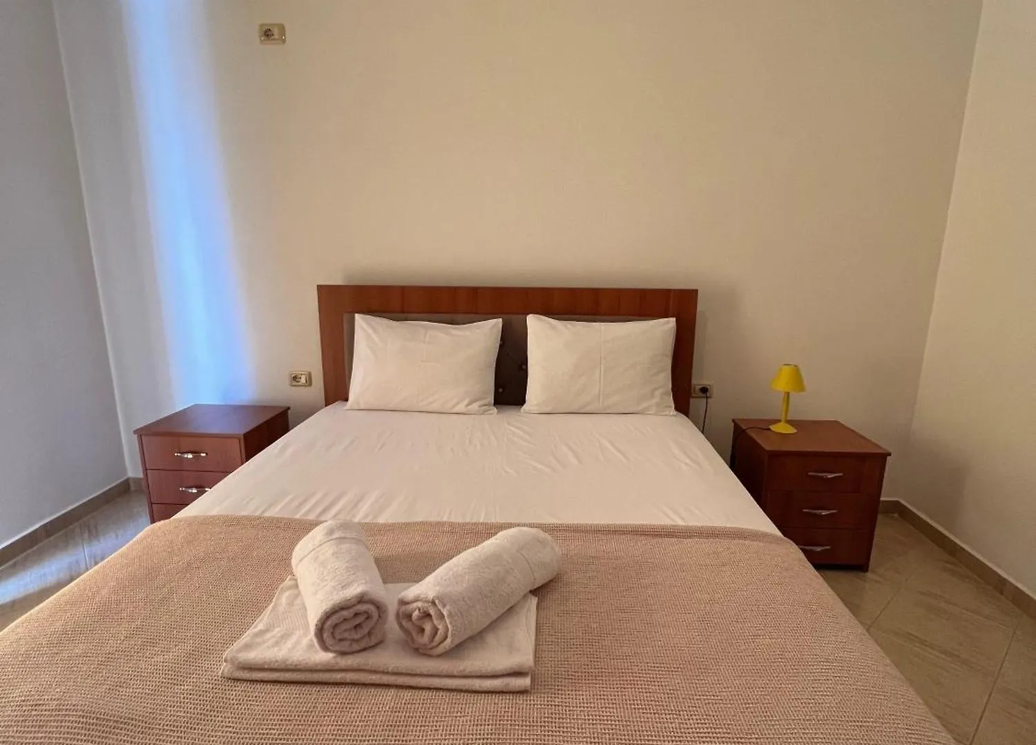 Natasha'S Apartments Sarande
