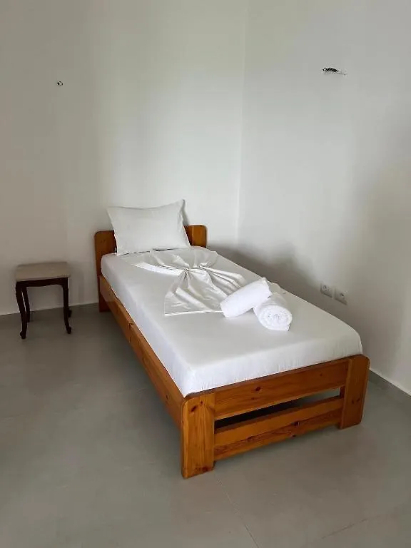 Natasha'S Apartments Sarande