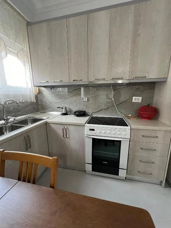 Natasha'S Apartments Sarande